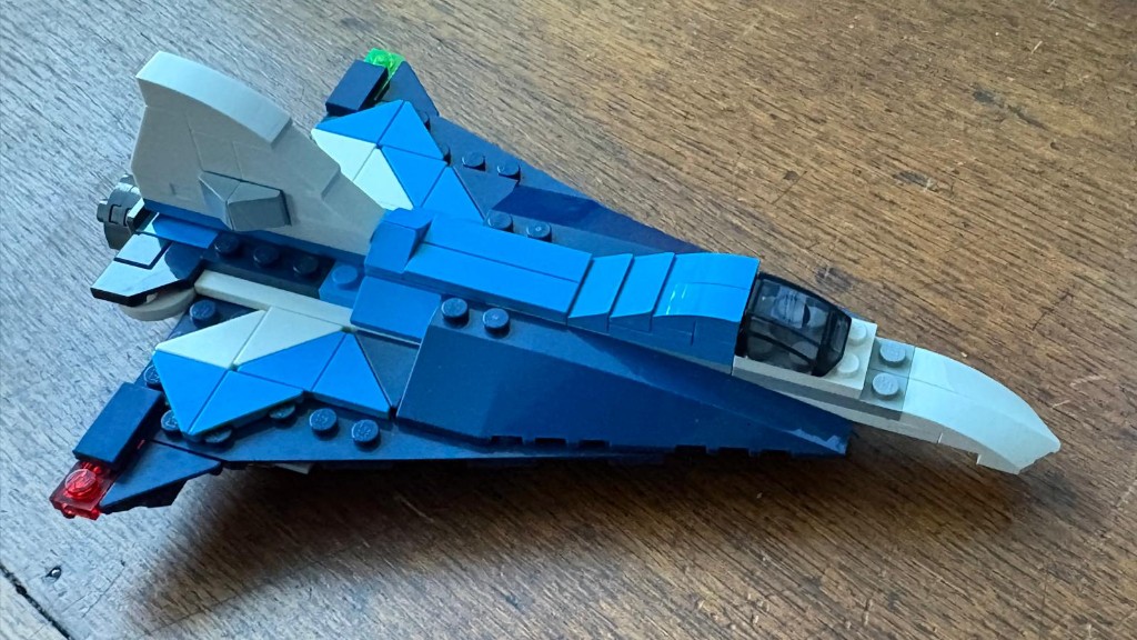 LEGO spaceshuttle drone — voor onderzoek door de hele ruimte